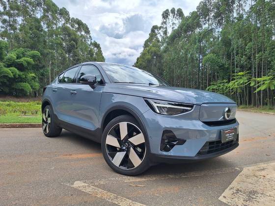 VOLVO C40 P8 RECHARGE TWIN ELECTRIC ULTIMATE AWD